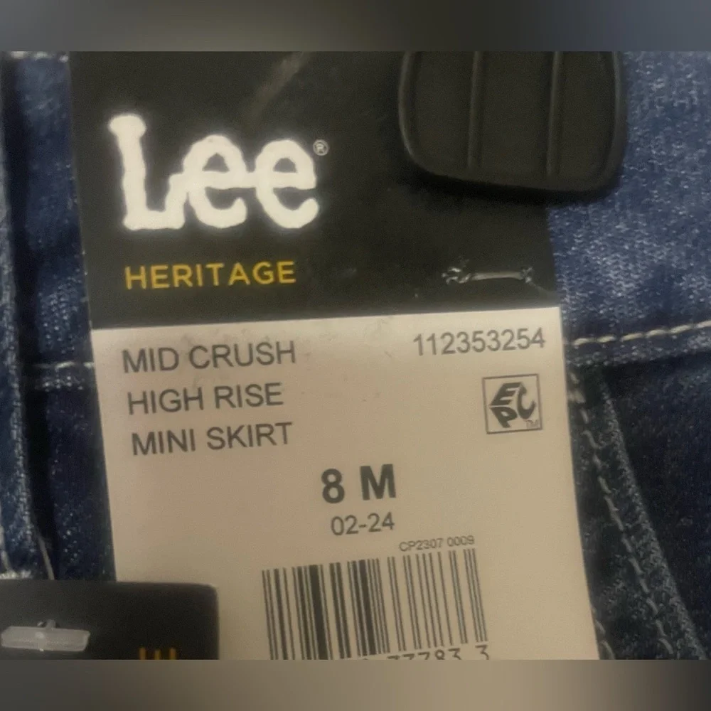 Lee’s Blue Jean Mini Denim Skirt! NWT! Size 8! - Picture 6 of 8